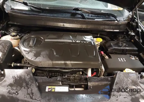 2015 Jeep Cherokee Limited z USA, uszkodzony, nr VIN 1C4PJMDS4FW646291